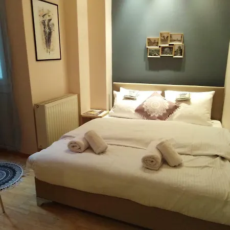 Karolou Dil Luxury And Business