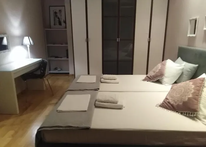 Hotel Karolou Dil Luxury And Business